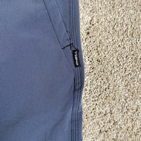 O’Neill Hybrid Shorts Size 38 - Picture 6 of 7